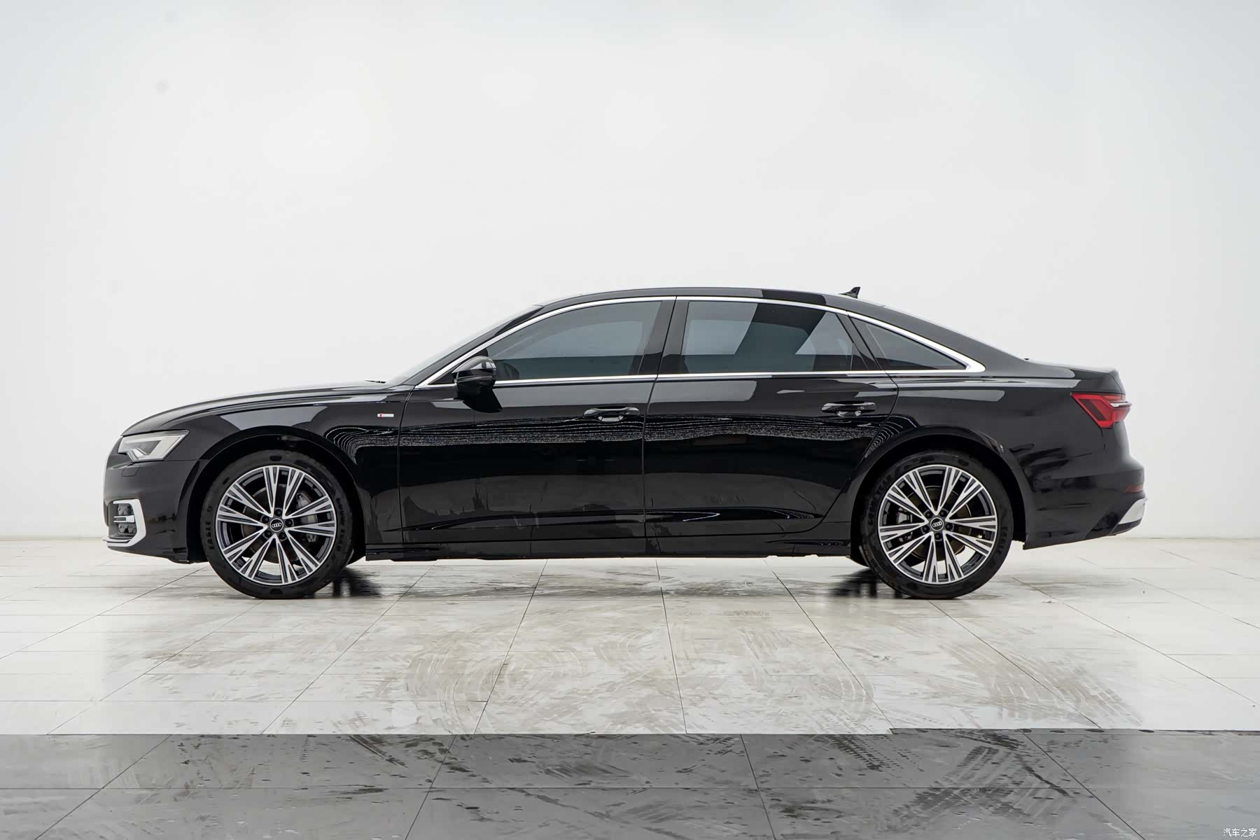 Audi A6L, 2025 3