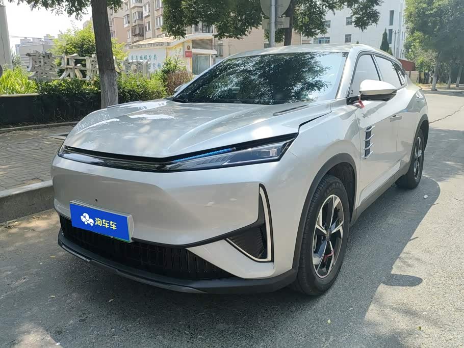 Dongfeng L7