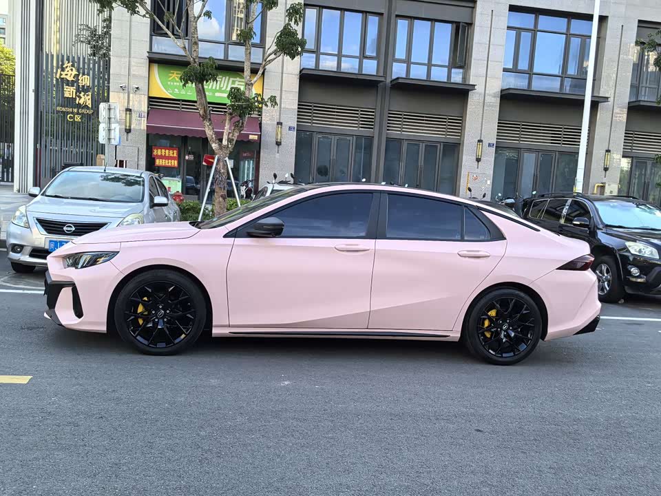 Trumpchi Shadow Leopard