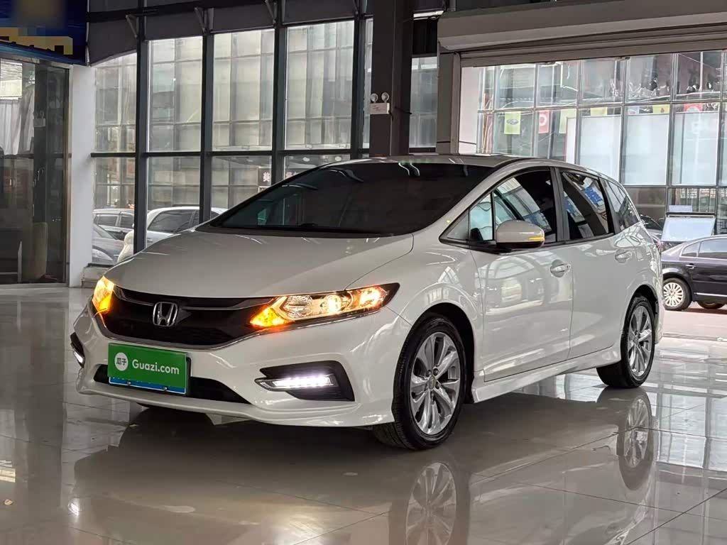 Honda Jade 2017 1.8L AT Comfort 5 мест