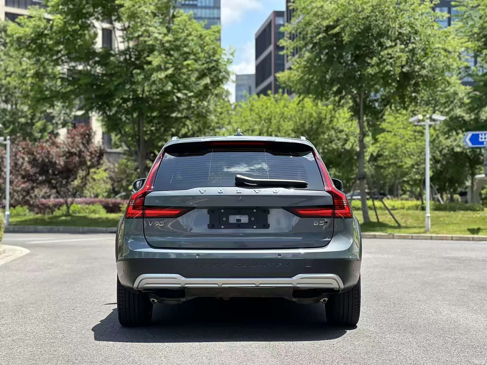Volvo V90, 2022 14