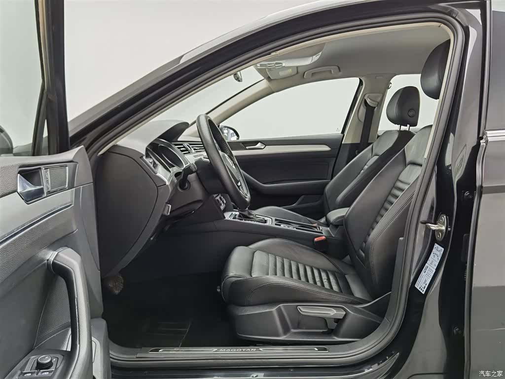 Volkswagen Magotan, 2019 10