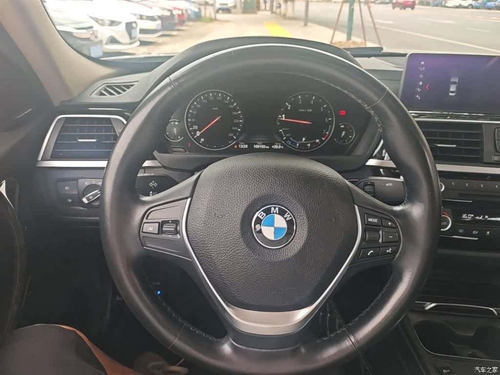 BMW 3 Series, 2019 11