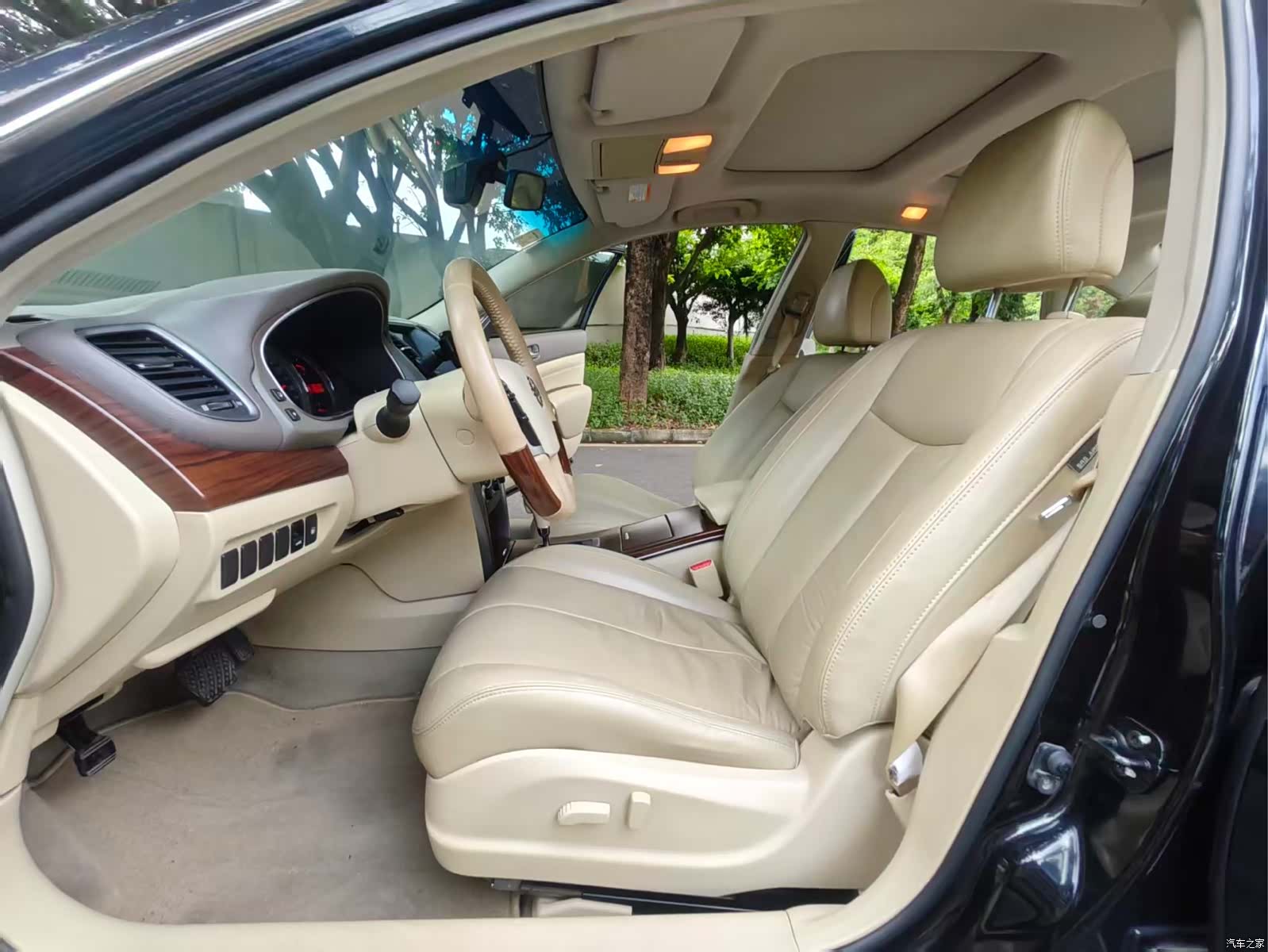 Nissan Teana, 2010 4