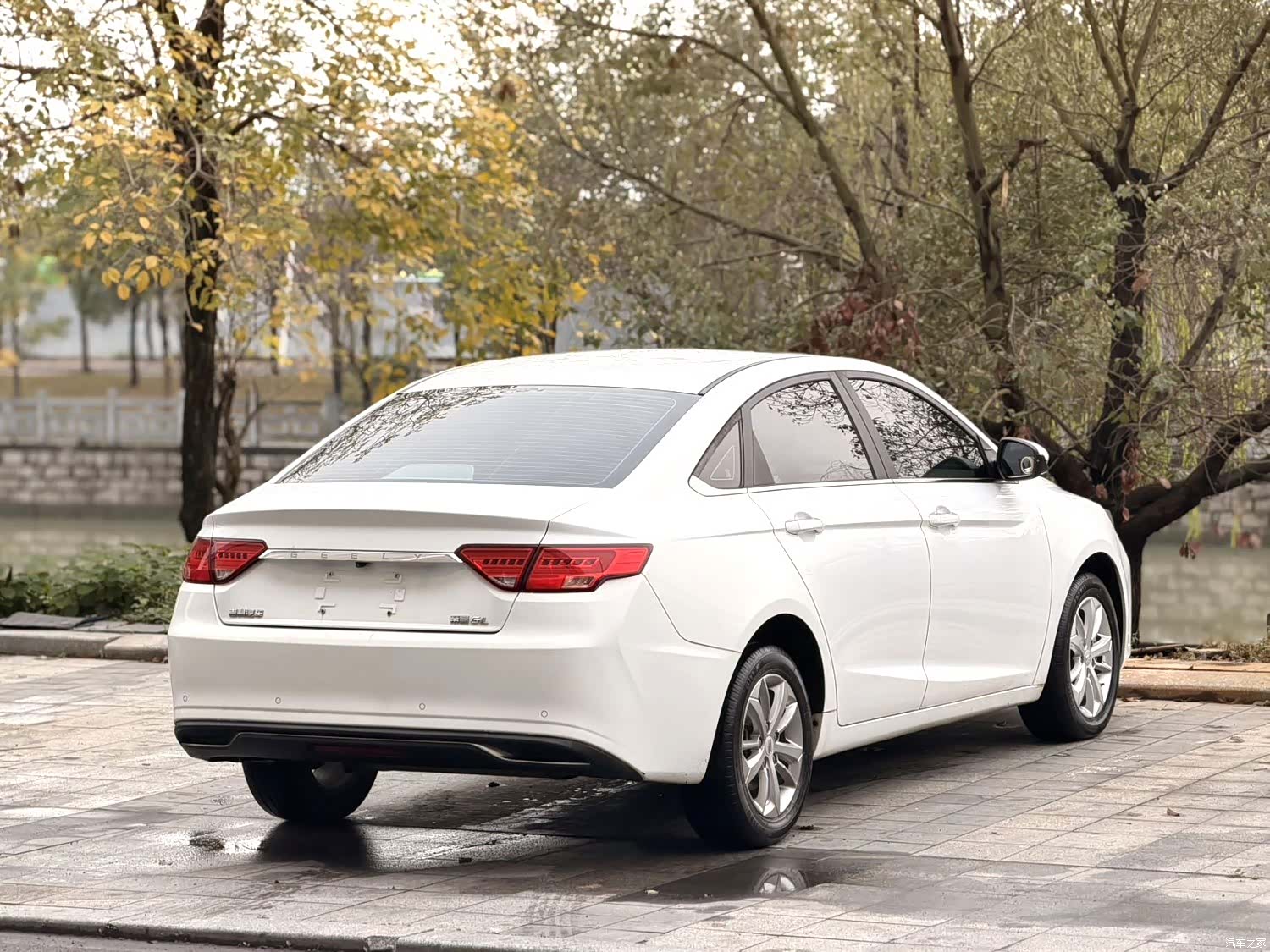 Geely Emgrand, 2020 4