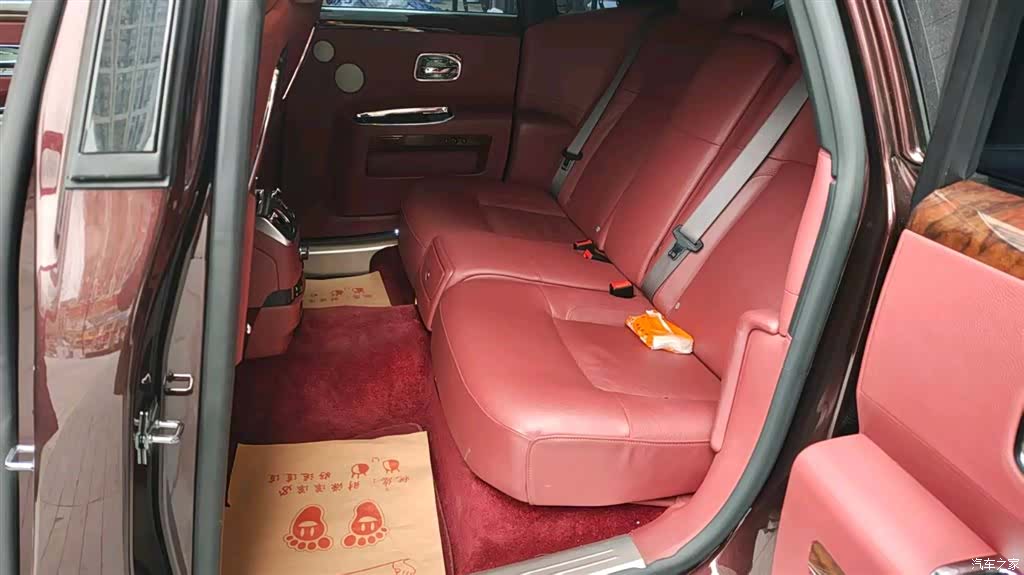 Rolls-Royce Ghost, 2012 11
