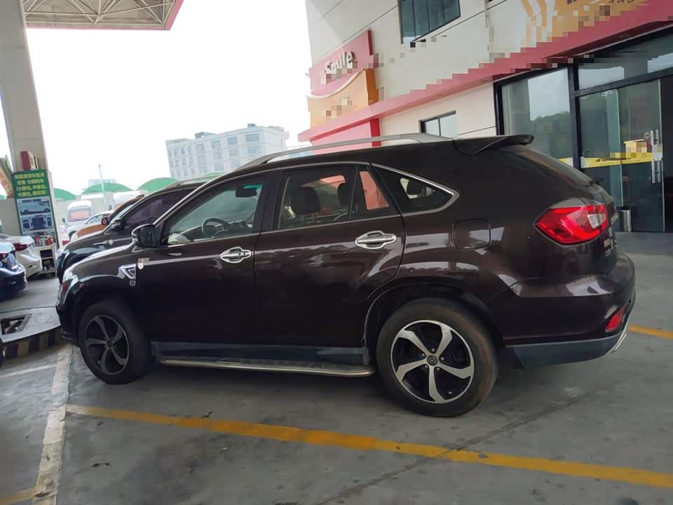 BYD S7