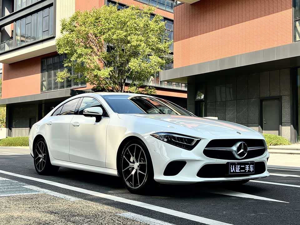 Mercedes-Benz CLS