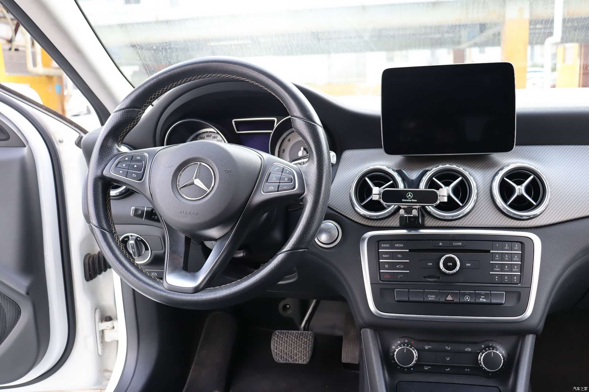 Mercedes-Benz GLA, 2017 14