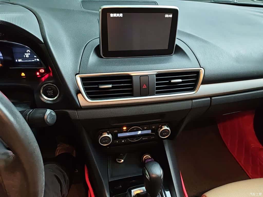 Mazda Mazda3, 2014 6