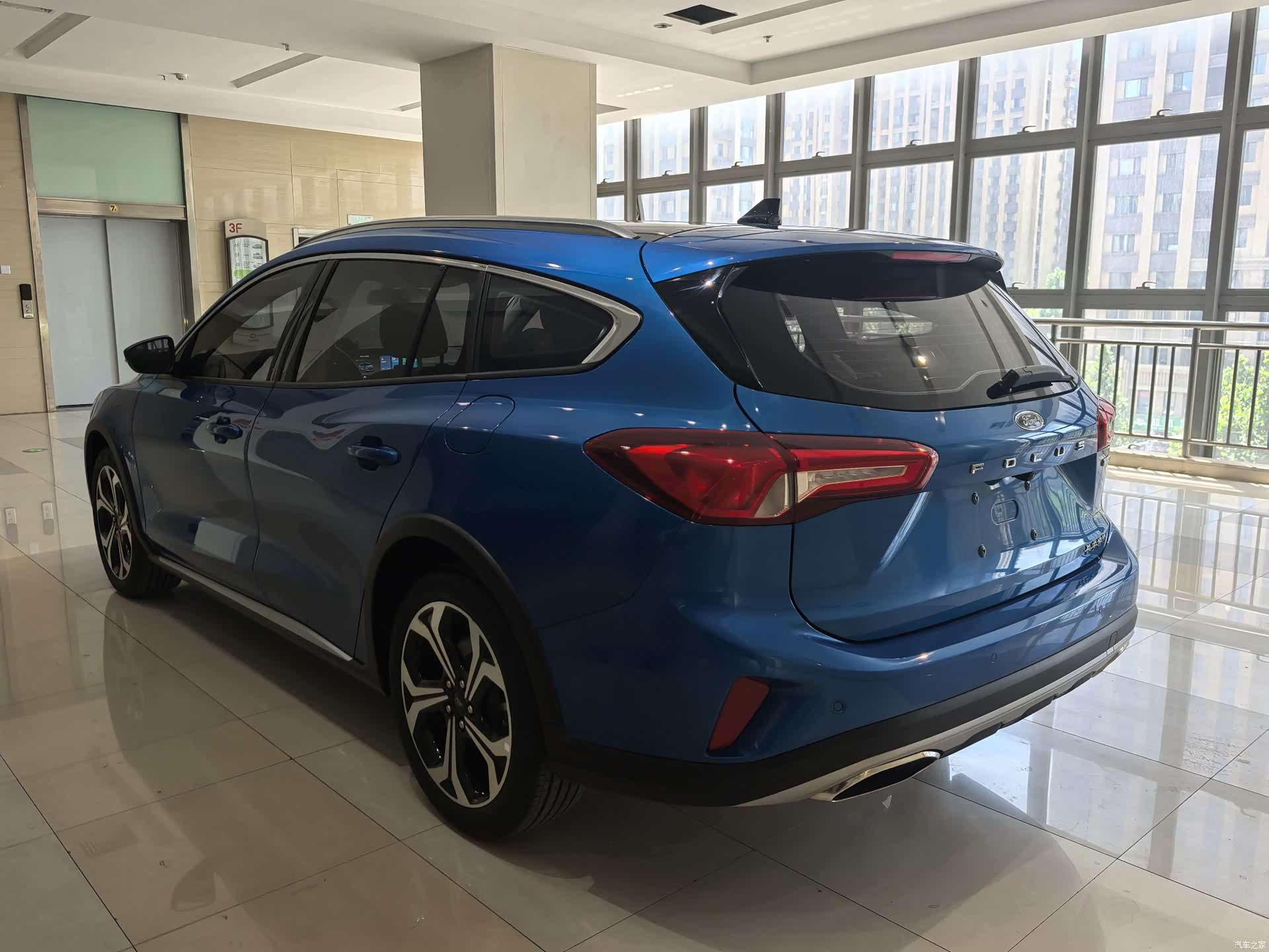 Ford Focus, 2021 13