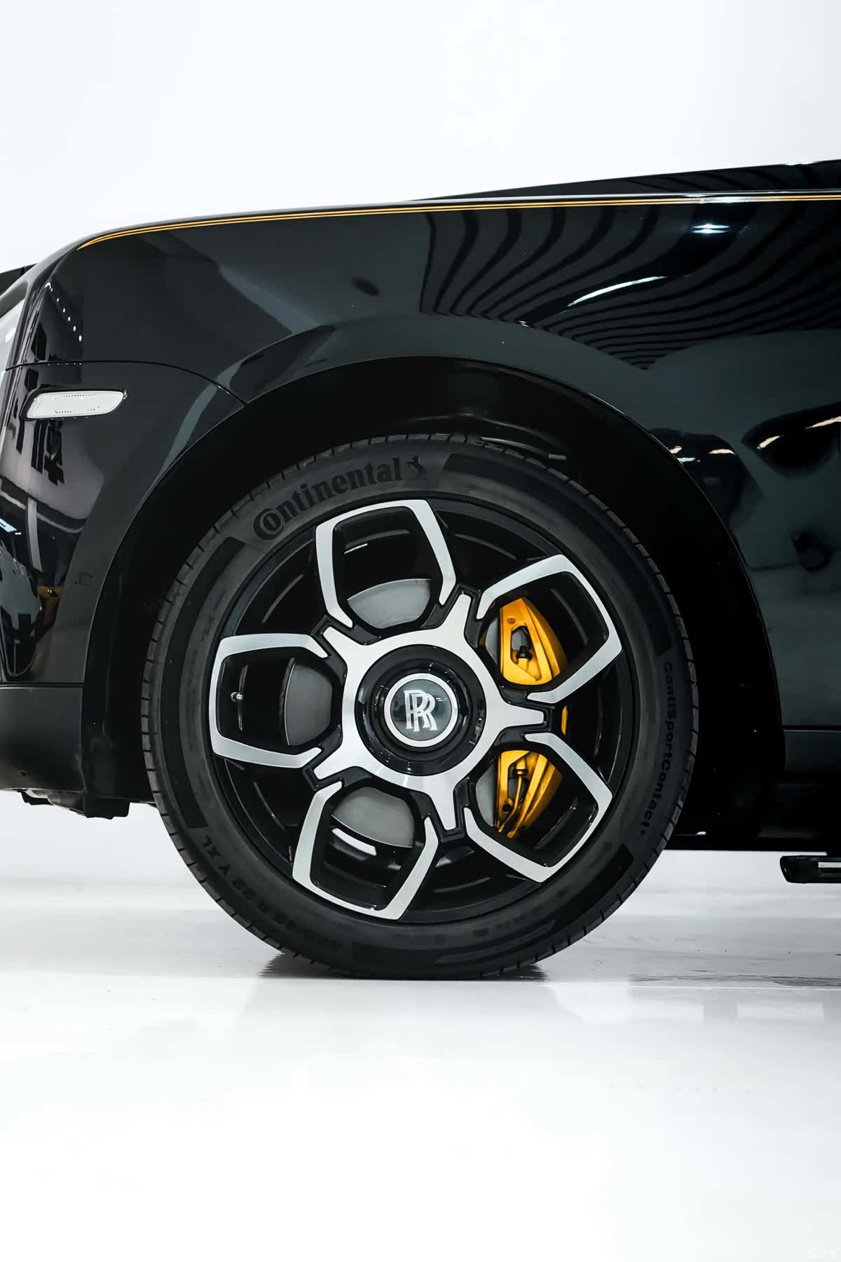 Rolls-Royce Cullinan, 2023 7
