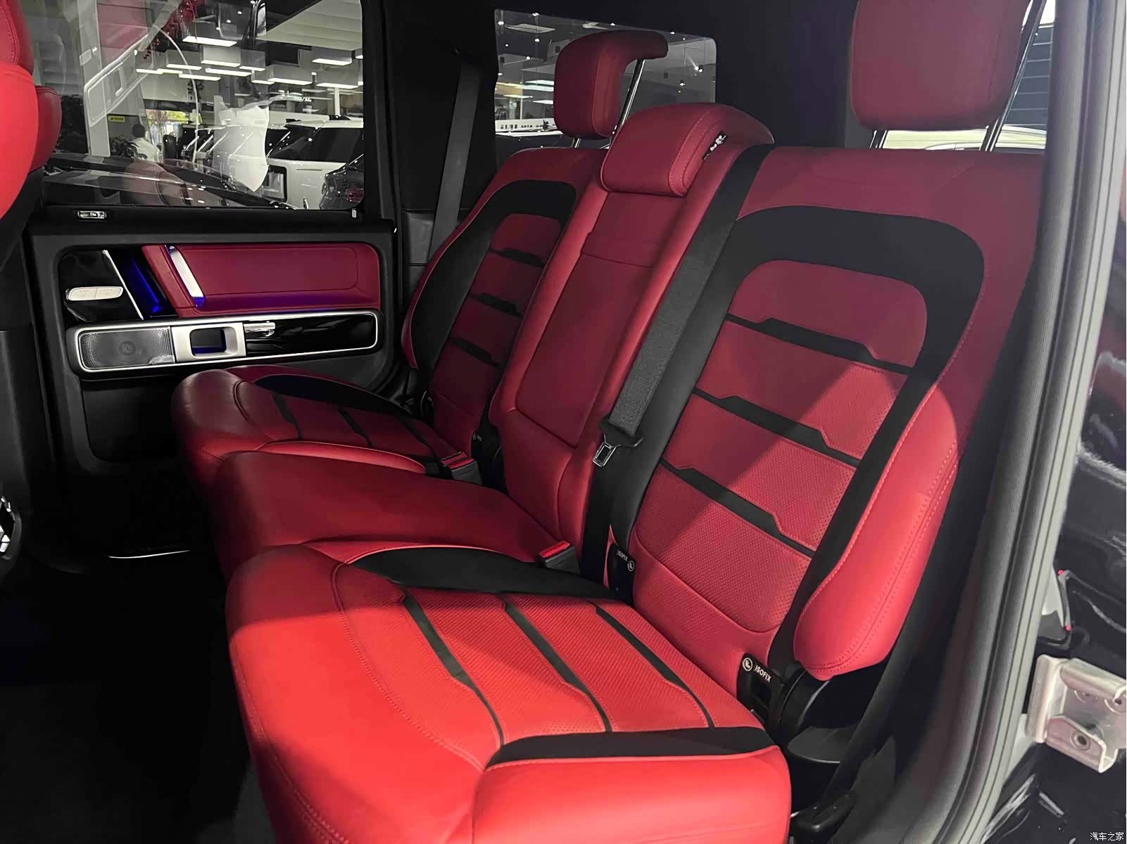 Mercedes-Benz G-Class, 2022 27