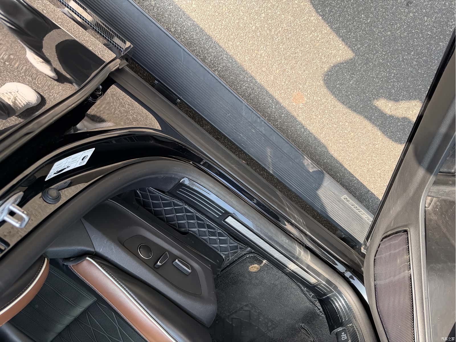 Ford Explorer, 2023 20