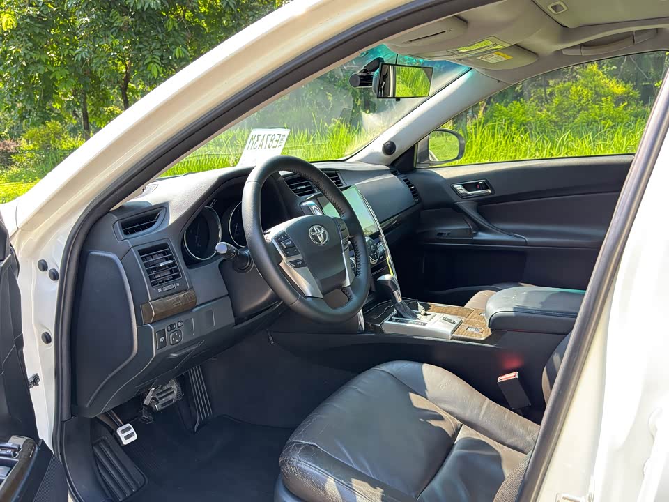 Toyota Reiz Toyota Reiz