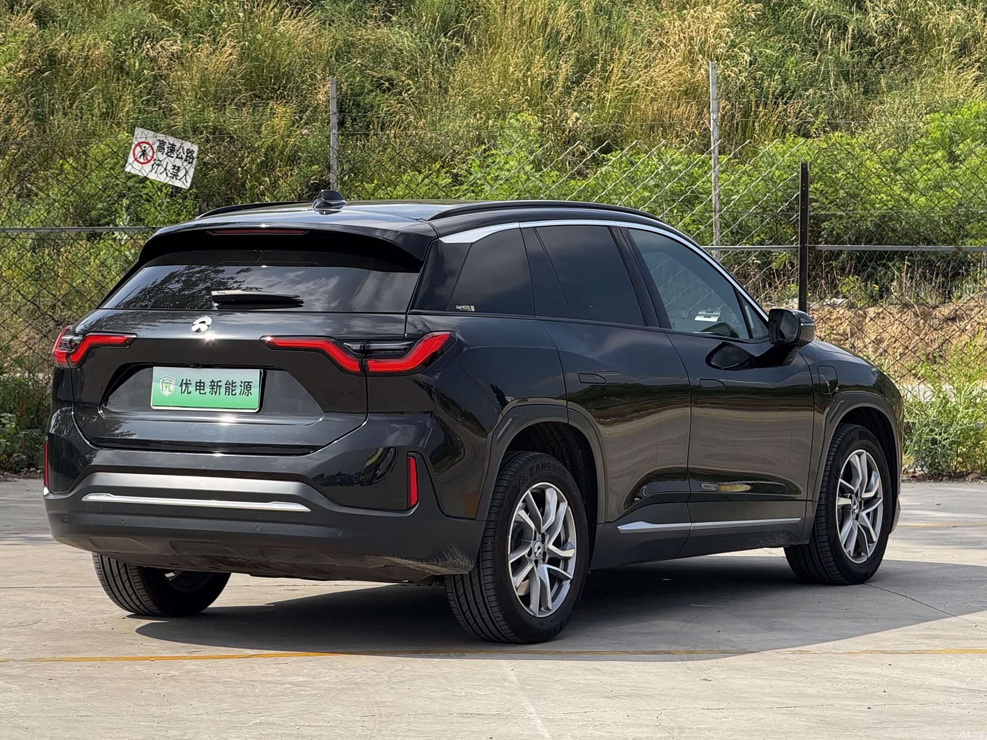NIO ES6, 2022 4