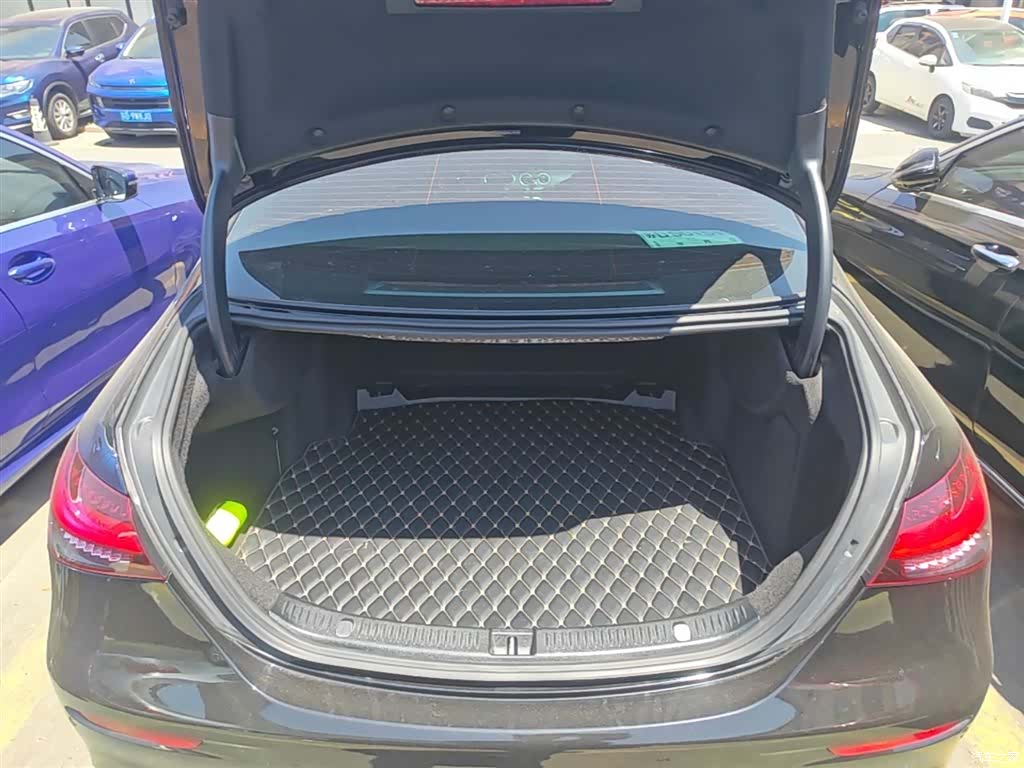 Mercedes-Benz E-Class, 2021 19