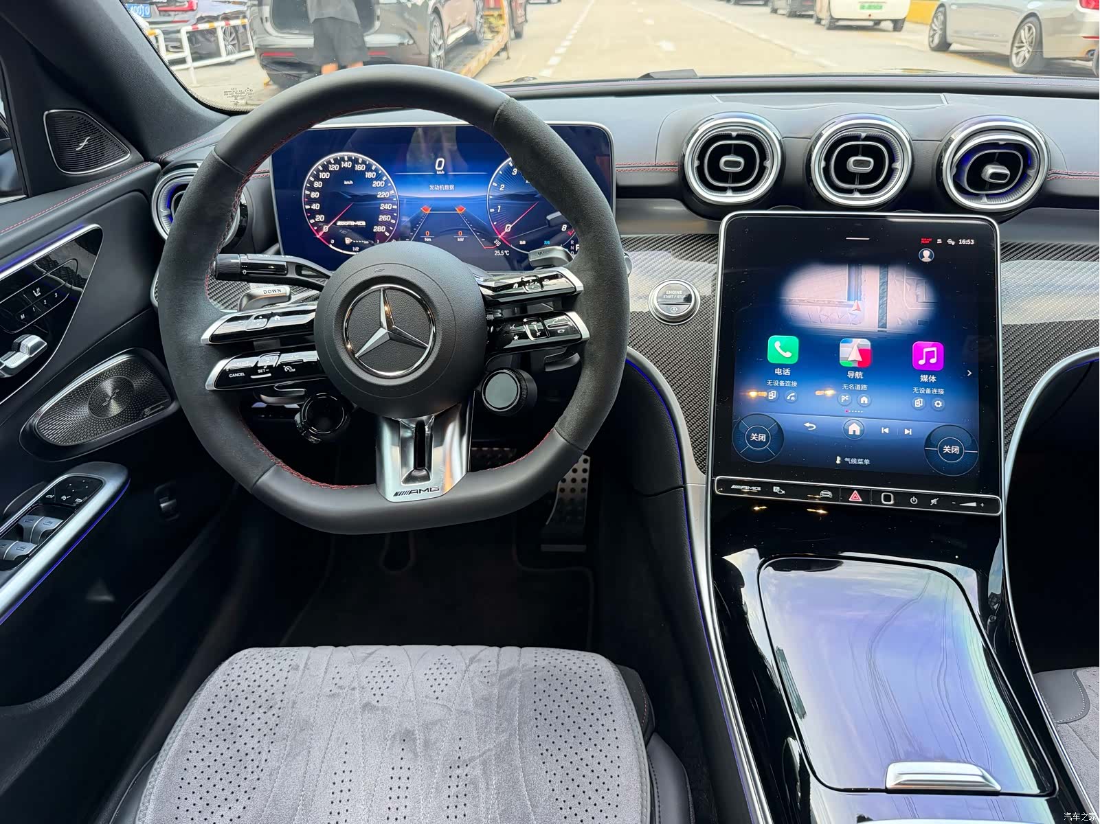 Mercedes-Benz C-Class, 2026 9