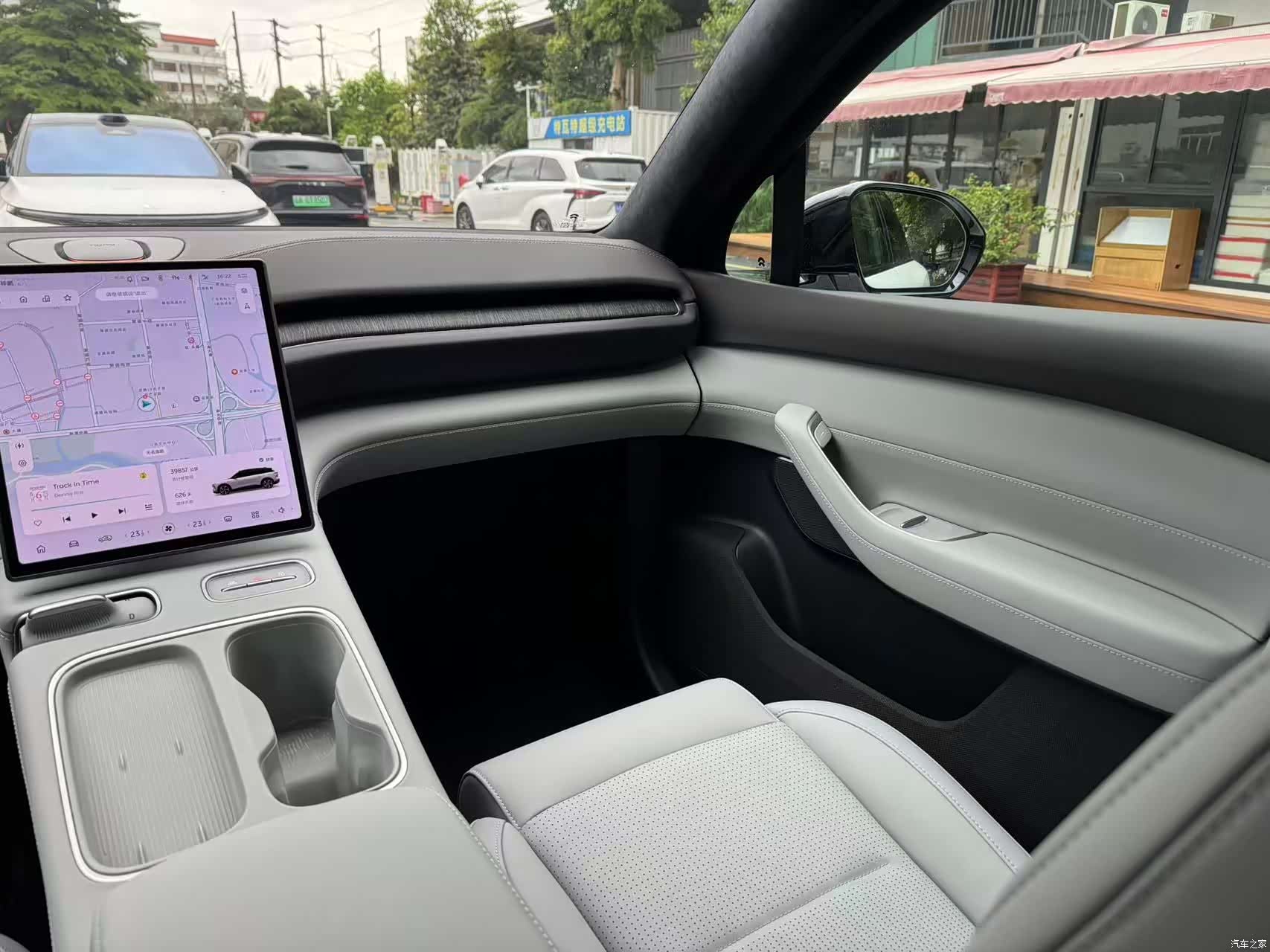 NIO ES6, 2024 10