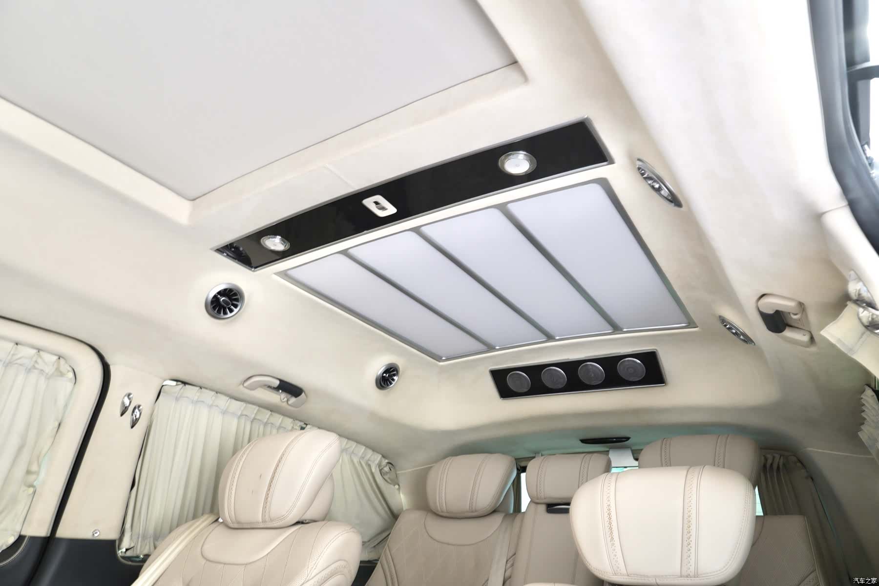 Mercedes-Benz V-Class, 2020 15