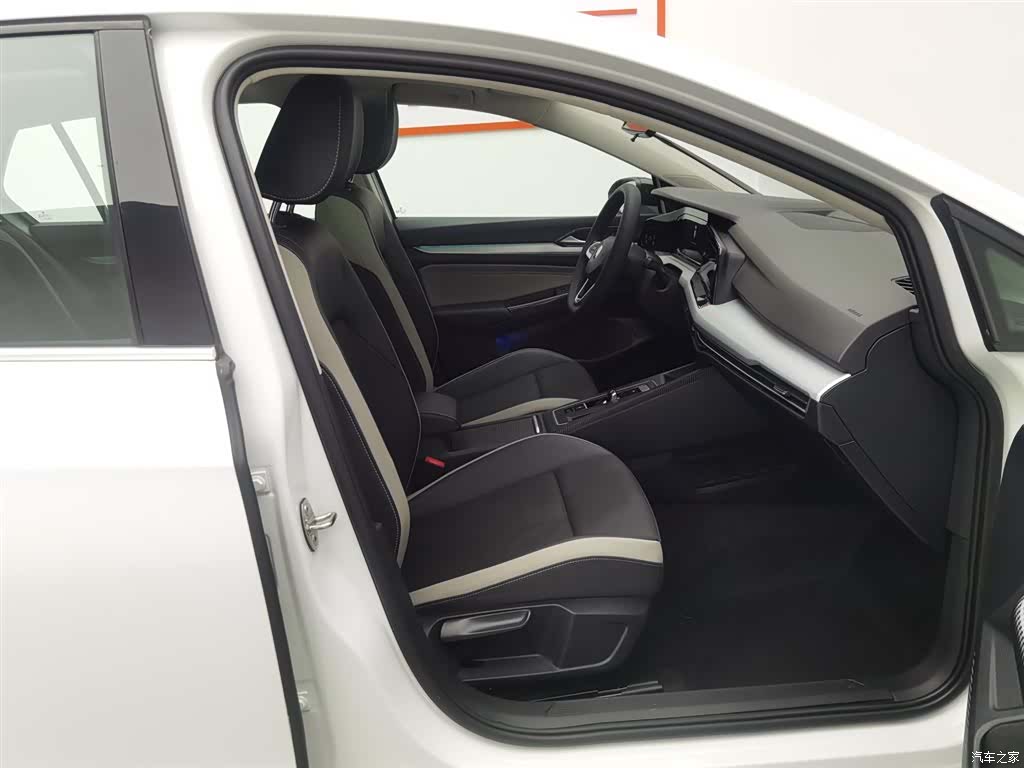 Volkswagen Golf, 2021 23
