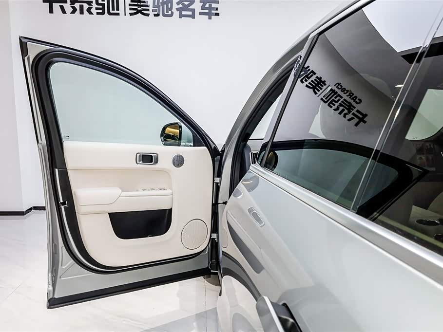 Li Auto Ideal L8