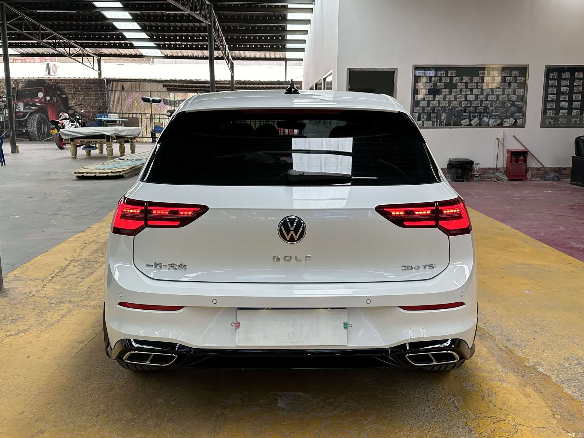Volkswagen Golf, 2022 все фото