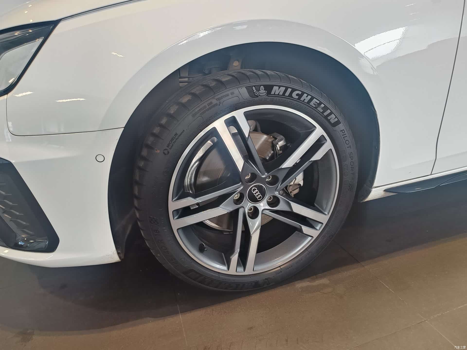 Audi A4L, 2023 10