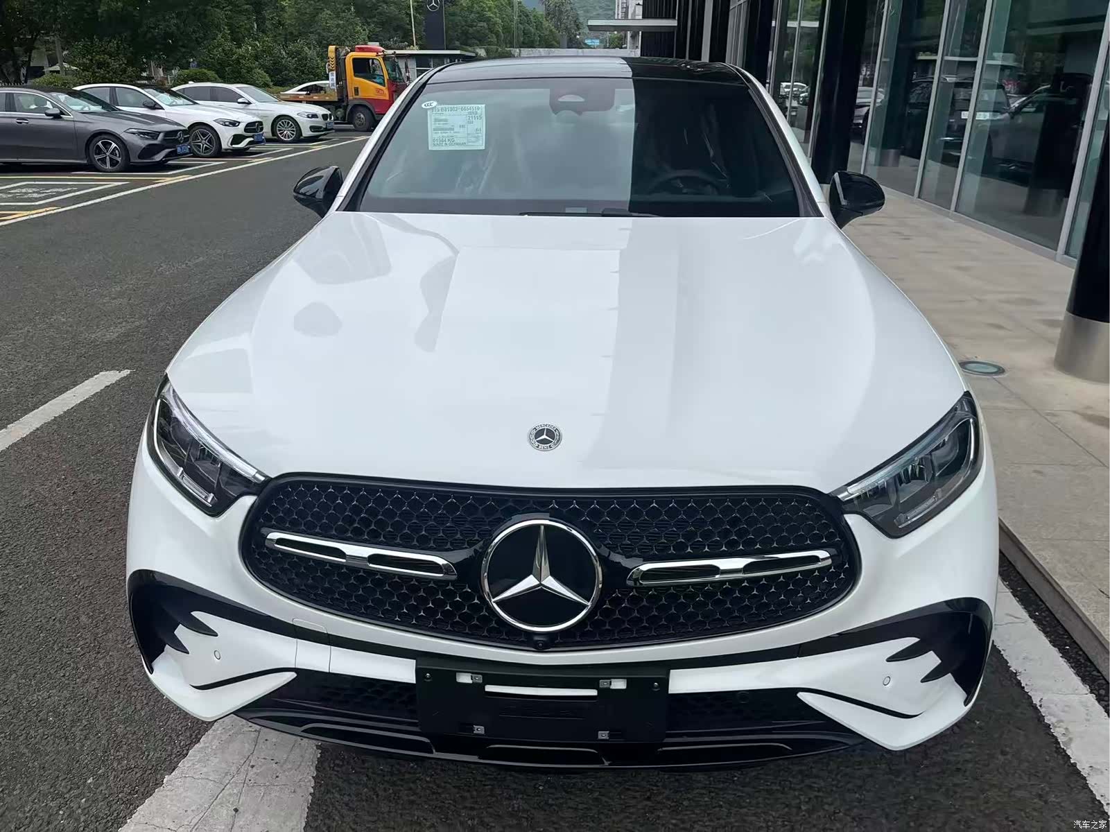 Mercedes-Benz GLC, 1900 3