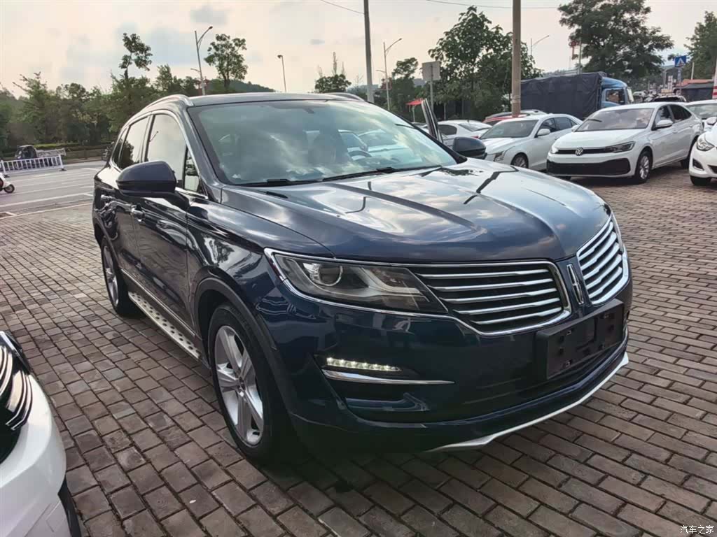Lincoln MKC, 2017 4