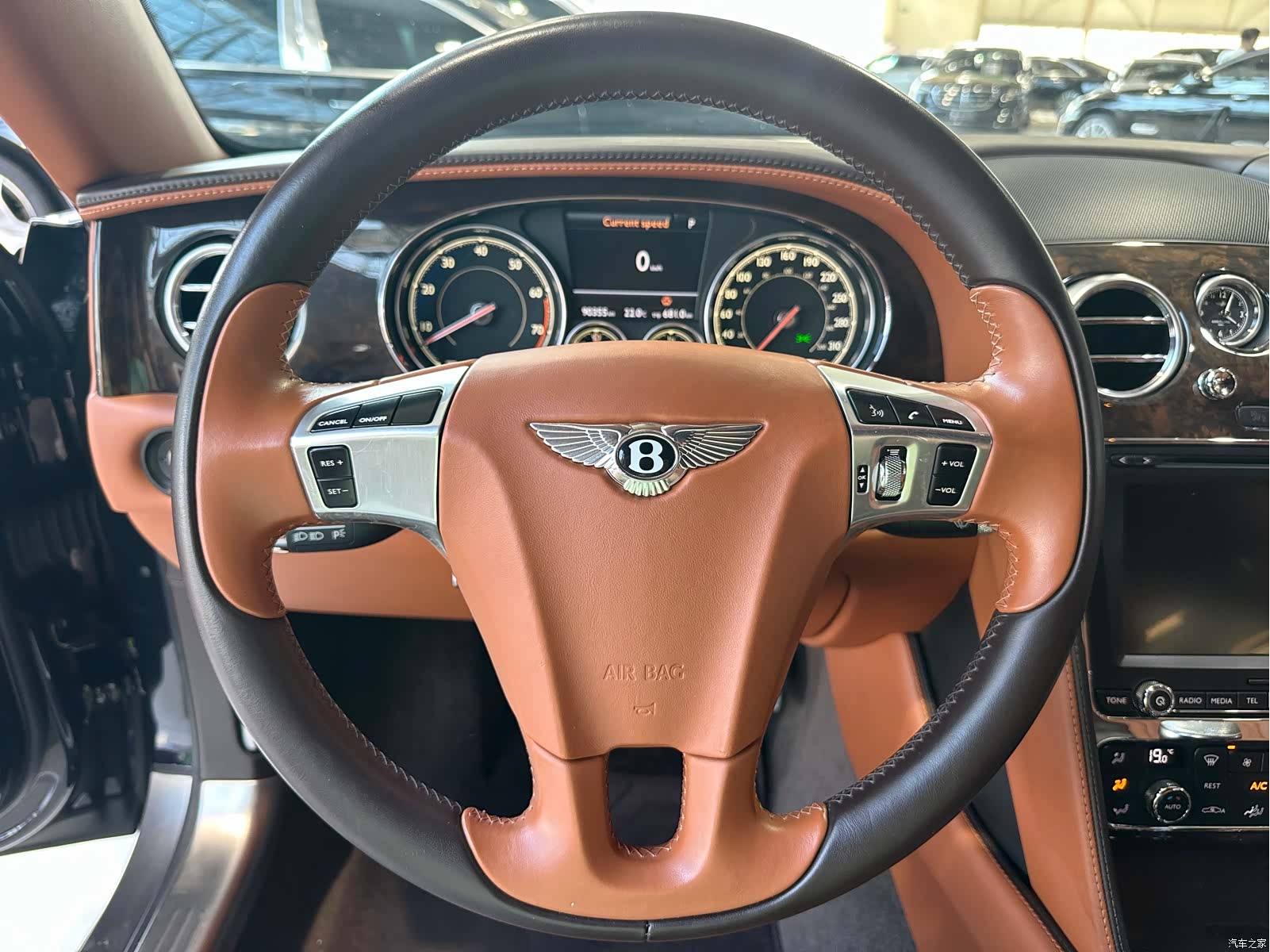 Bentley Flying Spur, 2018 10