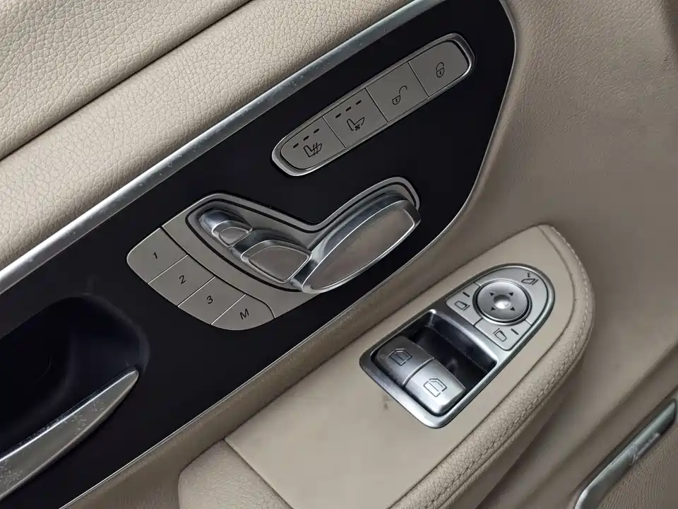 Mercedes-Benz V-class Mercedes-Benz V-class