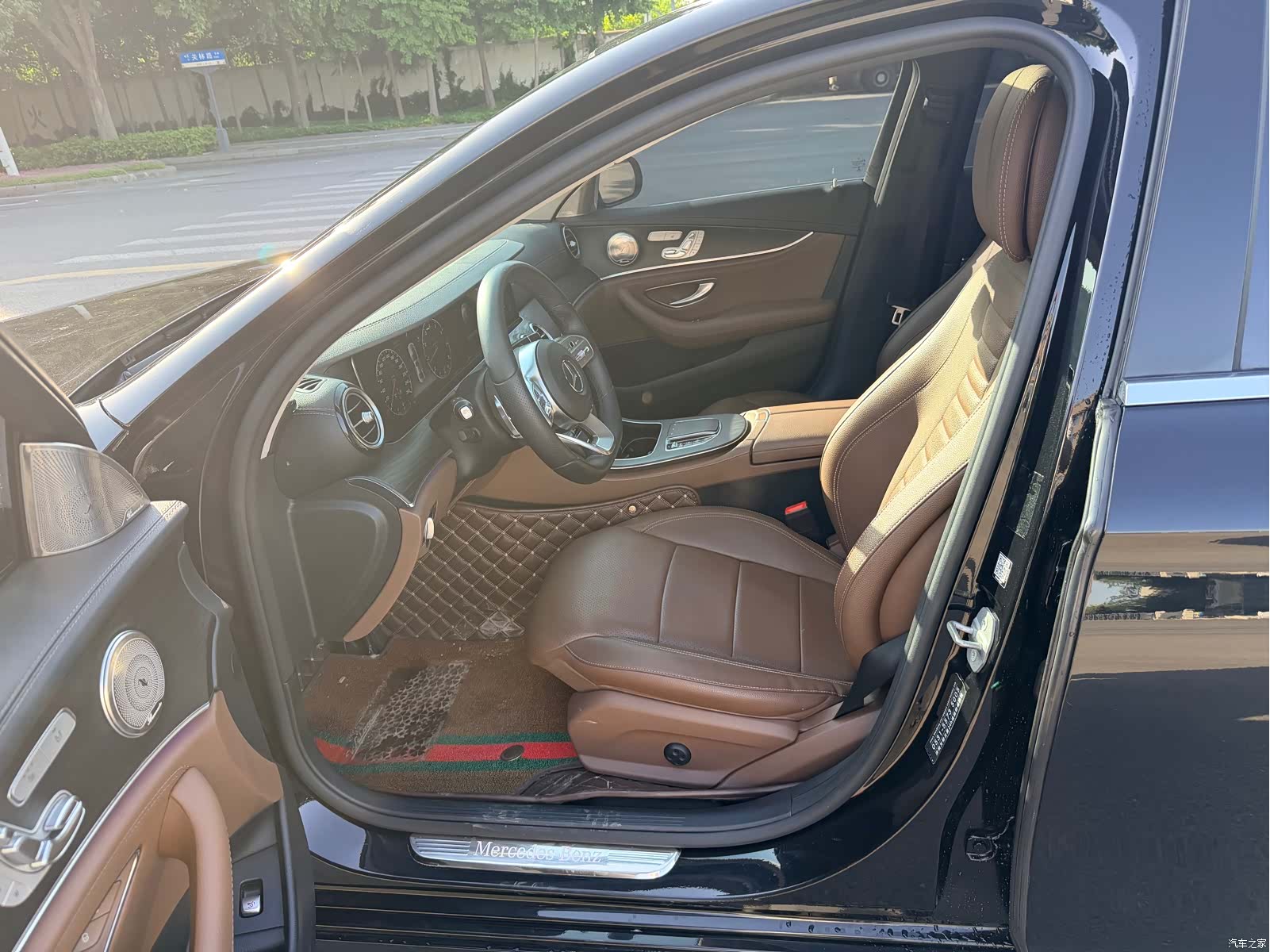Mercedes-Benz E-Class, 2019 4