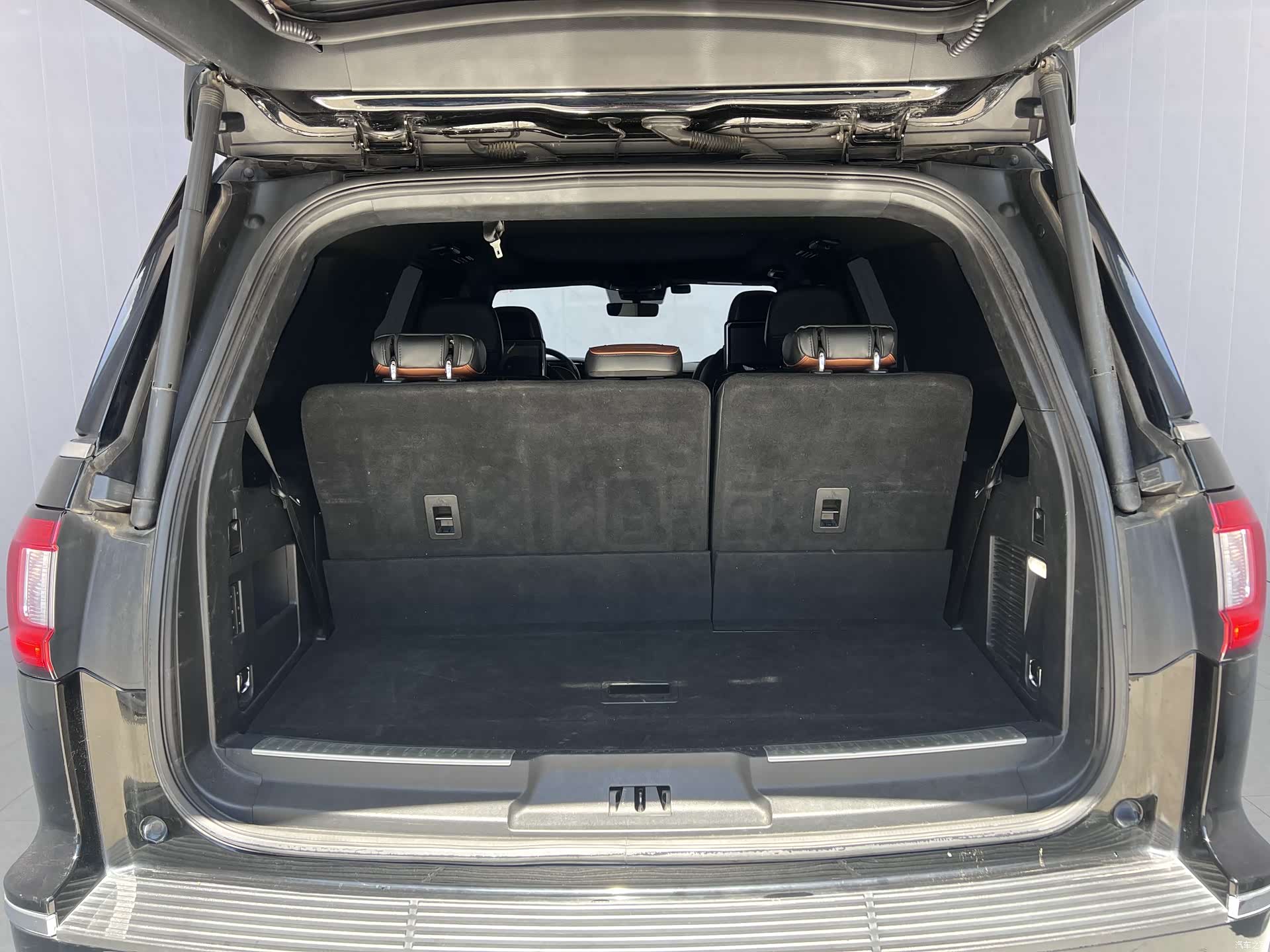 Lincoln Navigator, 2019 20