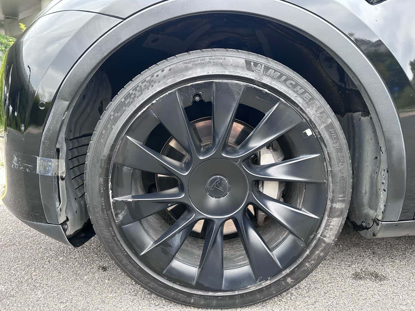 Tesla Model Y, 2022 12