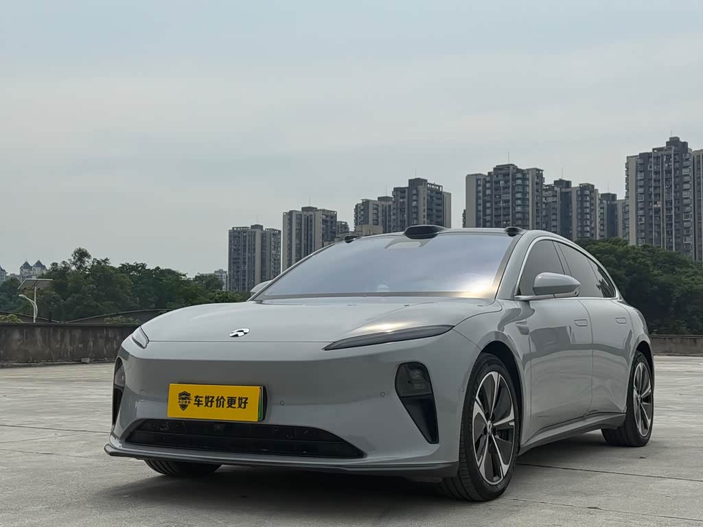 NIO ET5