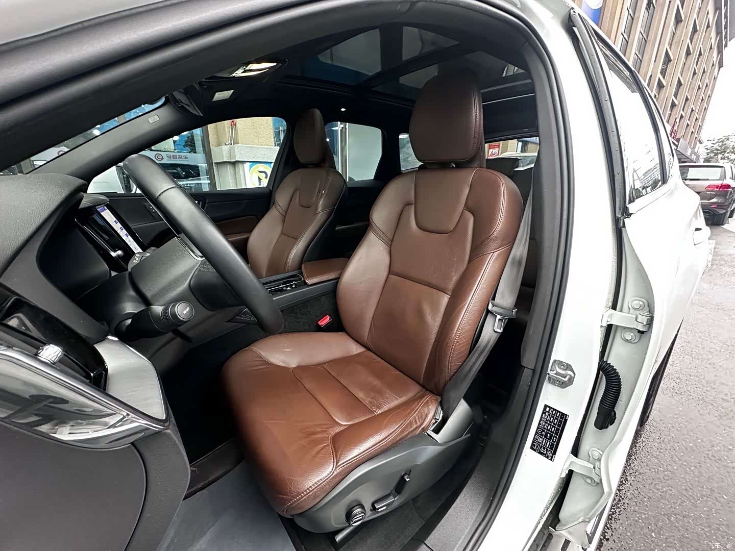 Volvo XC60, 2022 13
