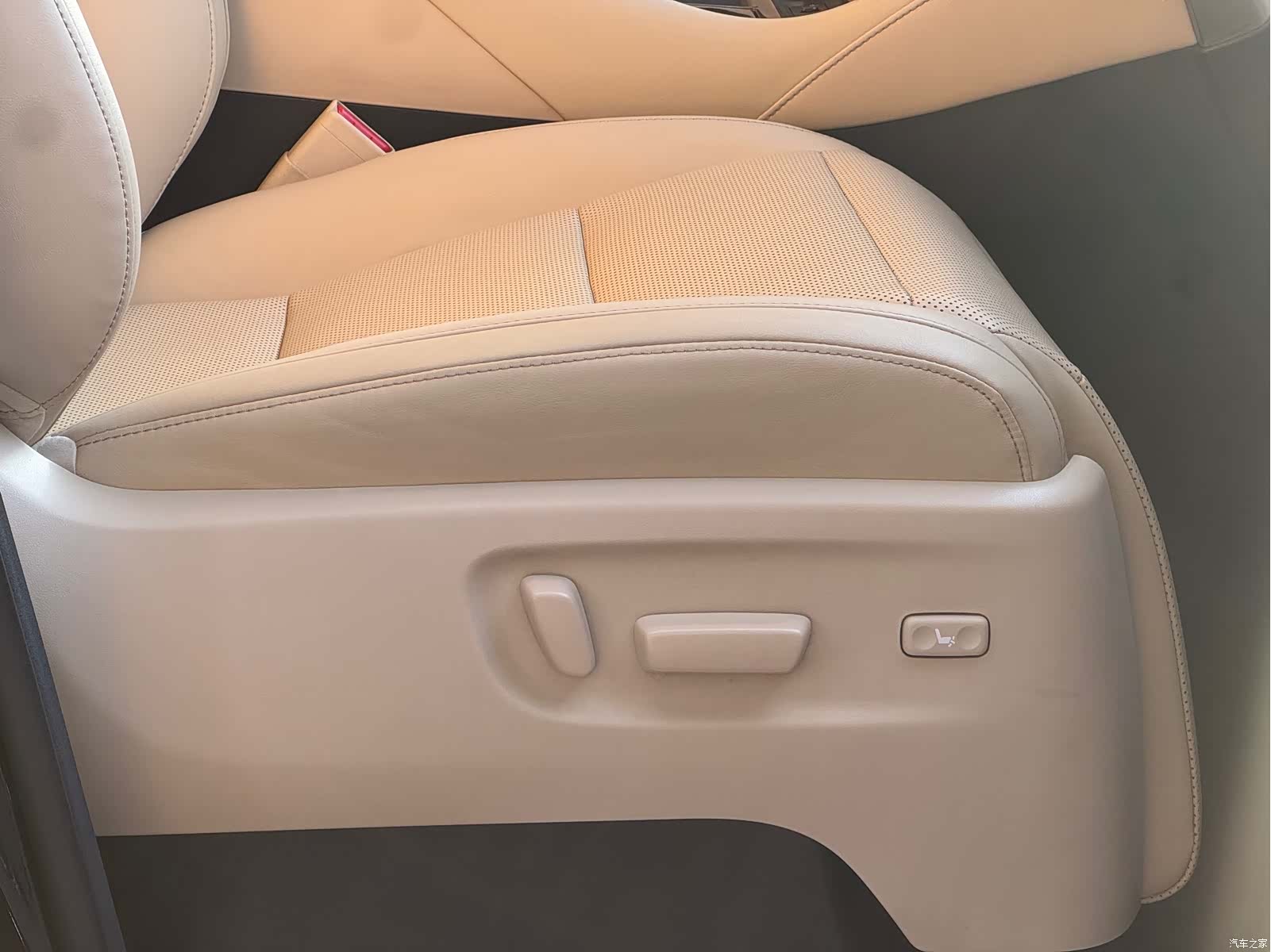 Toyota Alphard, 2018 14