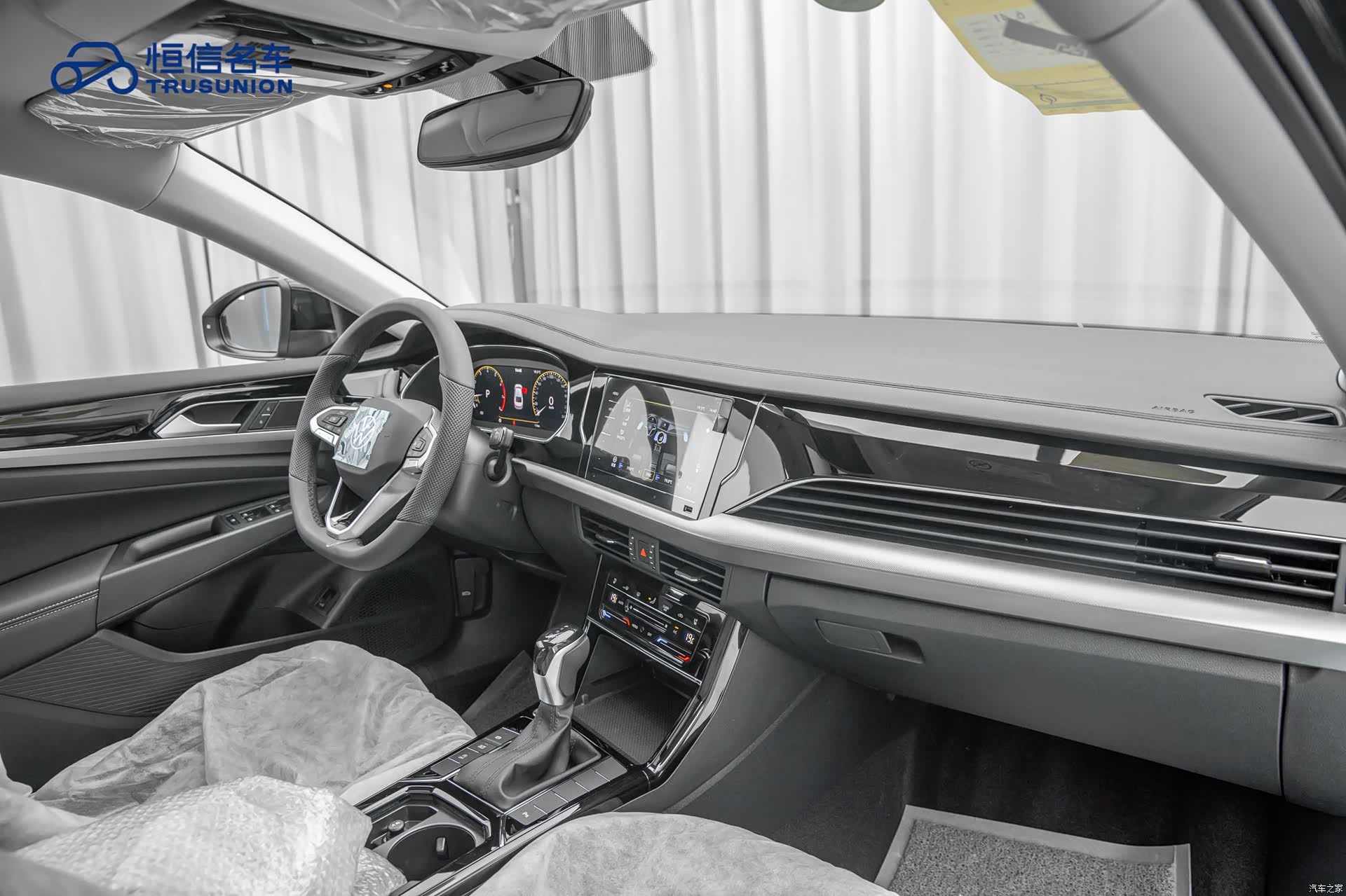 Volkswagen Passat, 2026 13
