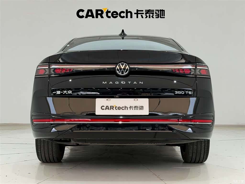 Volkswagen Magotan, 2025 9