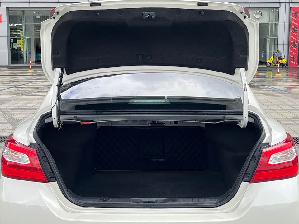 Nissan Teana Nissan Teana