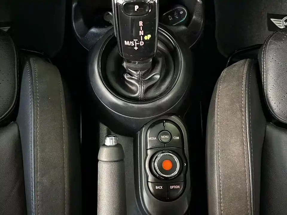 MINI MINI