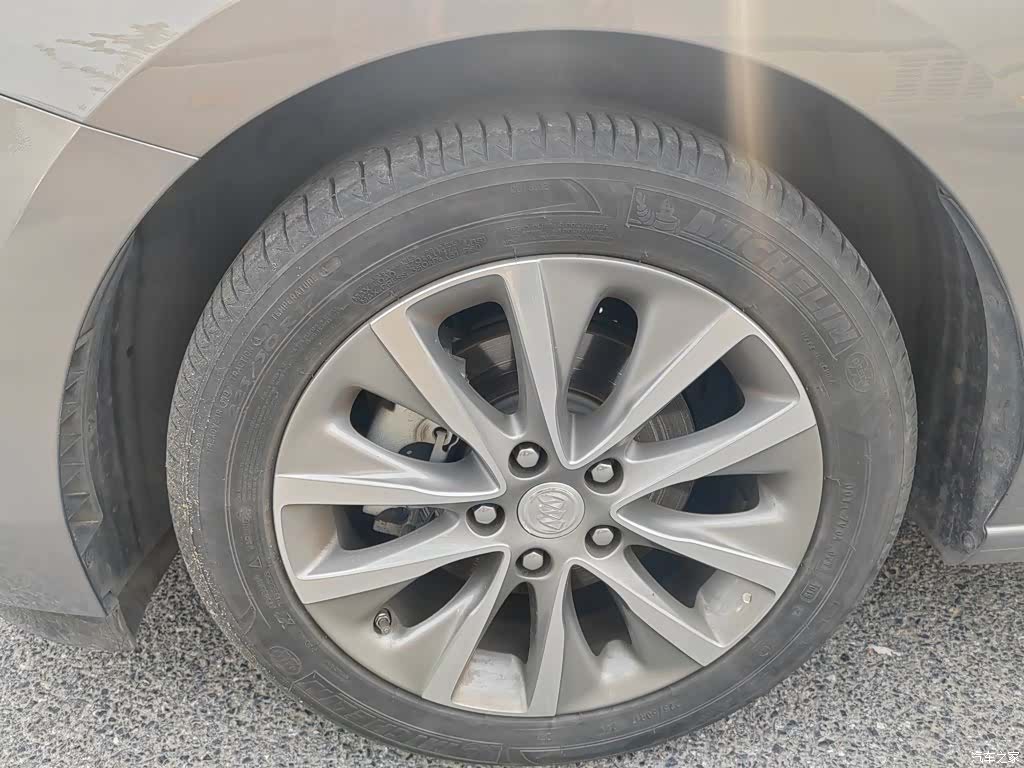 Buick GL6, 2019 19