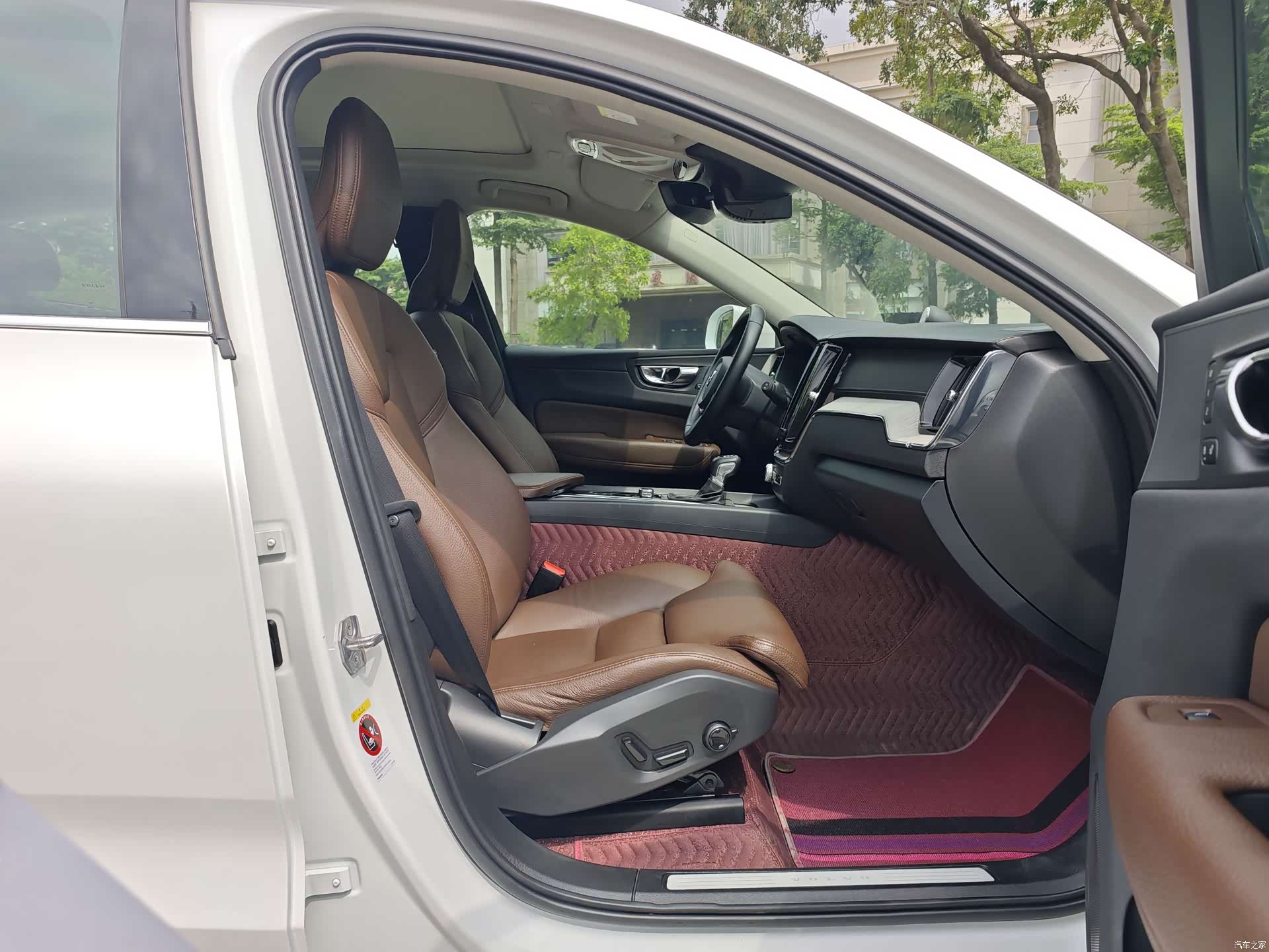 Volvo XC60, 2020 21