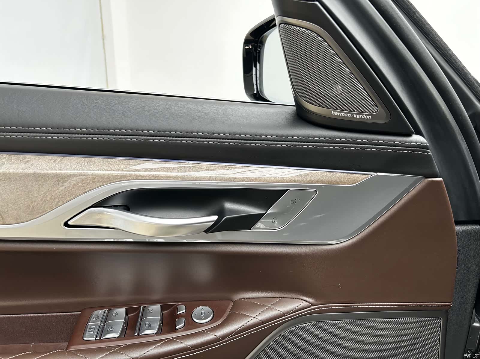 BMW 7 Series, 2020 все фото