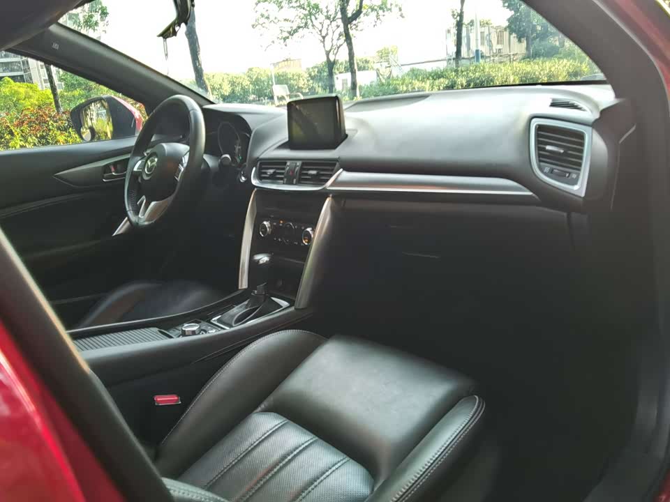 Mazda CX-4