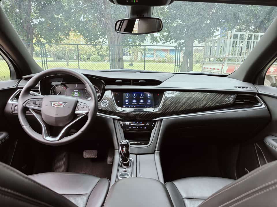 Cadillac XT6