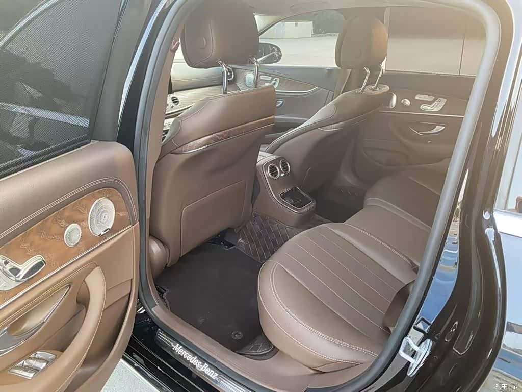 Mercedes-Benz E-Class, 2023 все фото
