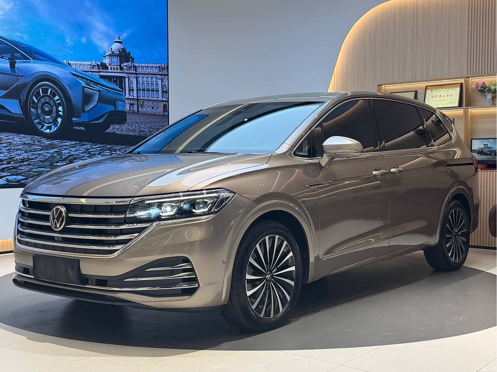 Volkswagen Viloran, 2021 1