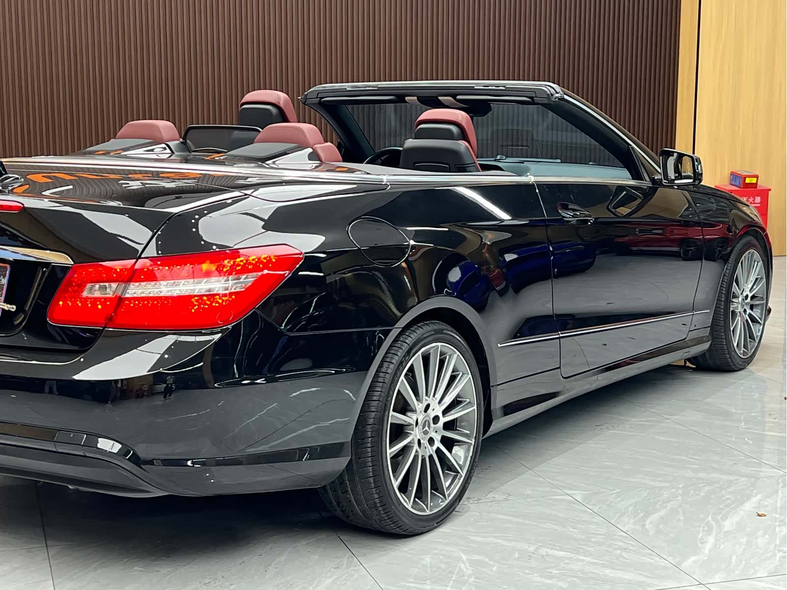 Mercedes-Benz E-Class, 2014 20
